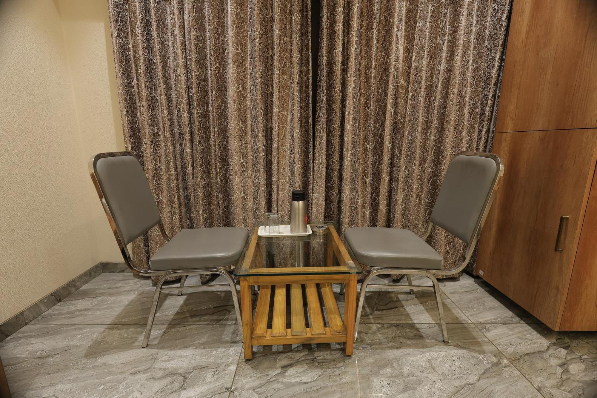 Hotel Horizon & Restaurant Szúrat Kültér fotó